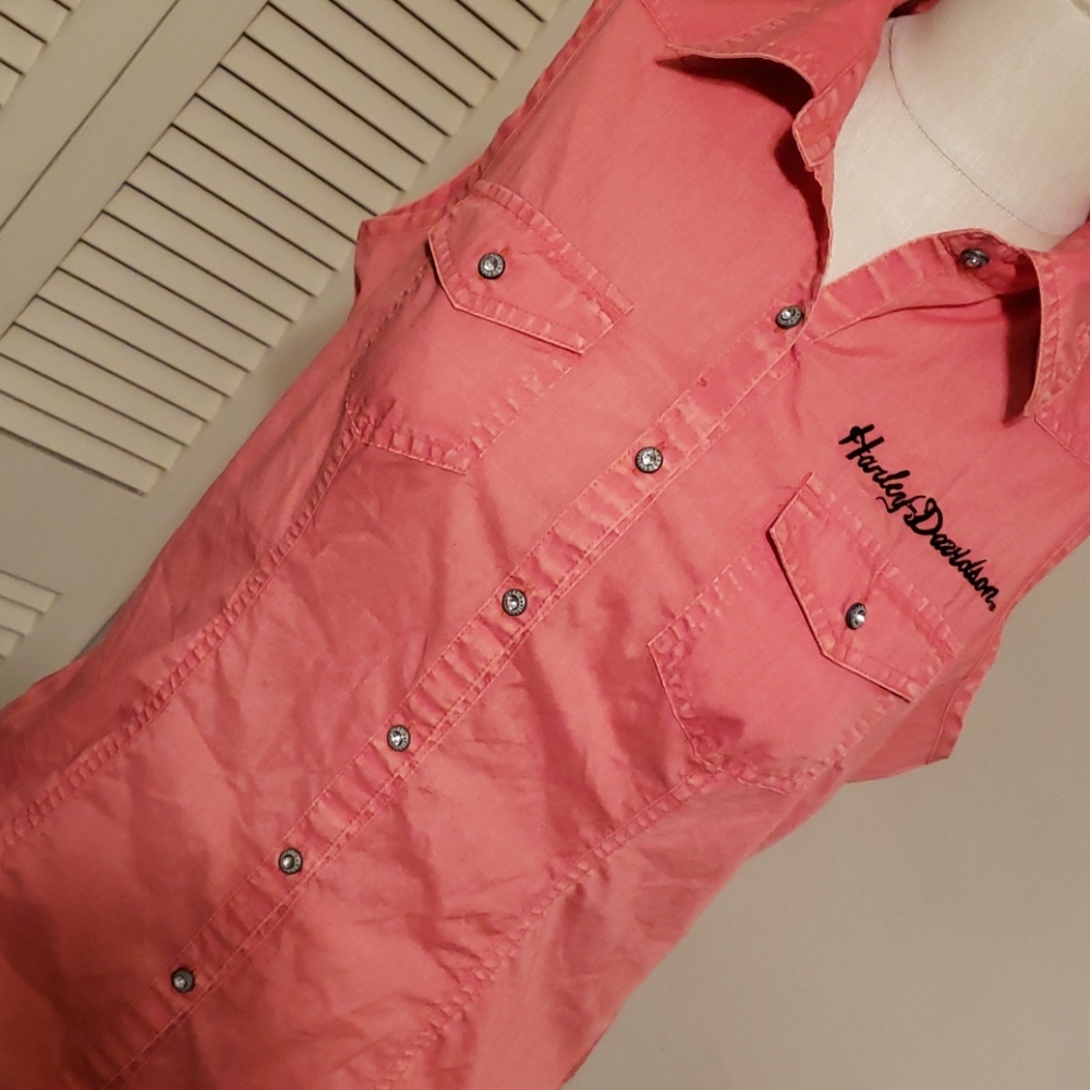 Women's cut off button up